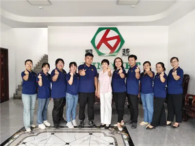 Celebrant l’esperit del festival de Duanwu de l’equip de Win-Viet!